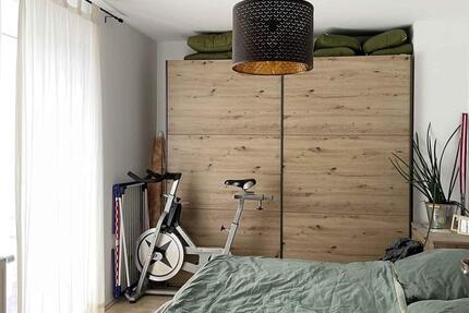 Interessante 2- Zimmerwohnung im Dachgeschoss. Mit Balkon, unweit vom Bahnhof zimmer