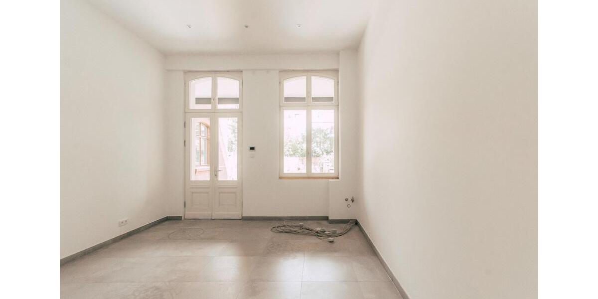 Hochparterre Halle (Saale) Am Wasserturm/Thaerviertel - 4.5 Zimmer, 190 m&sup2;, 2.335&euro; | Angebot:25376252