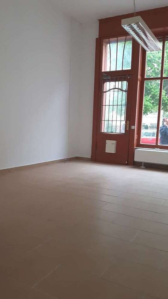 Büro in Halle 200 € 25 m²