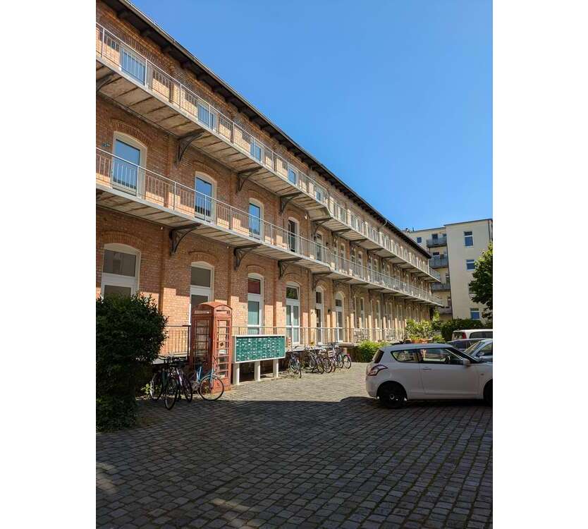 Wohnung zum Mieten in HalleS. 290 € 25 m²