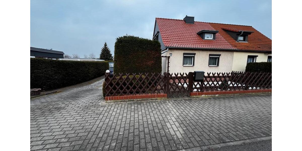 Einfamilienhaus Bitterfeld-Wolfen Wolfen - 4 Zimmer, 90 m&sup2;, 180.000&euro; | Angebot:24658214