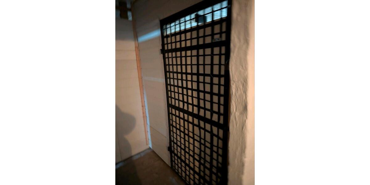 Mehrfamilienhaus, Wohnhaus Querfurt - 2 Zimmer, 48 m&sup2;, 16.000&euro; | Angebot:25941082