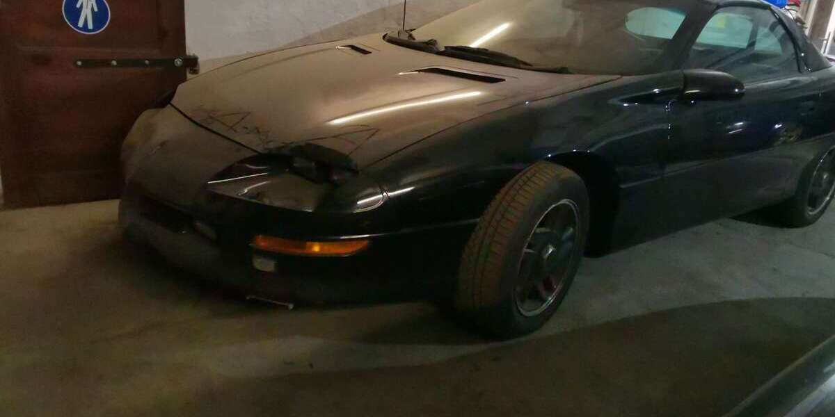 Chevrolet Camaro 121.500 km 5.100 &euro; Wolfen 06766
