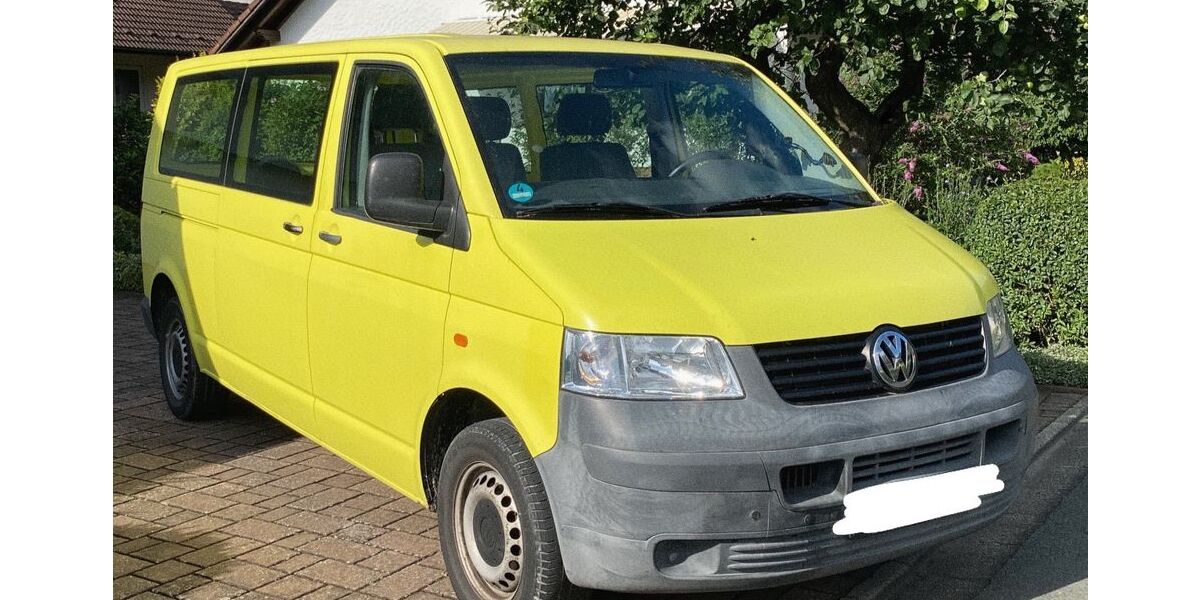 VW T5 Transporter 211.000 km 5.600 &euro; Halle (Saale) 06108