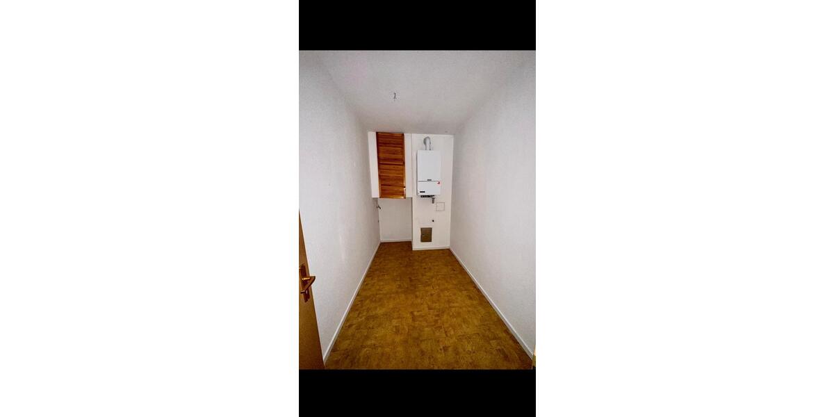 Etagenwohnung Halle (Saale) Damaschkestraße - 3 Zimmer, 82 m&sup2;, 785&euro; | Angebot:26300198