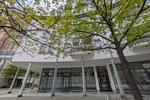 ++ gemütliche 2-Raum Wohnung mit Einbauküche und Personenaufzug, nahe dem Allee-Center ++