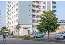 Wohnung zum Mieten in Halle (Saale) 175 € 22.35 m²