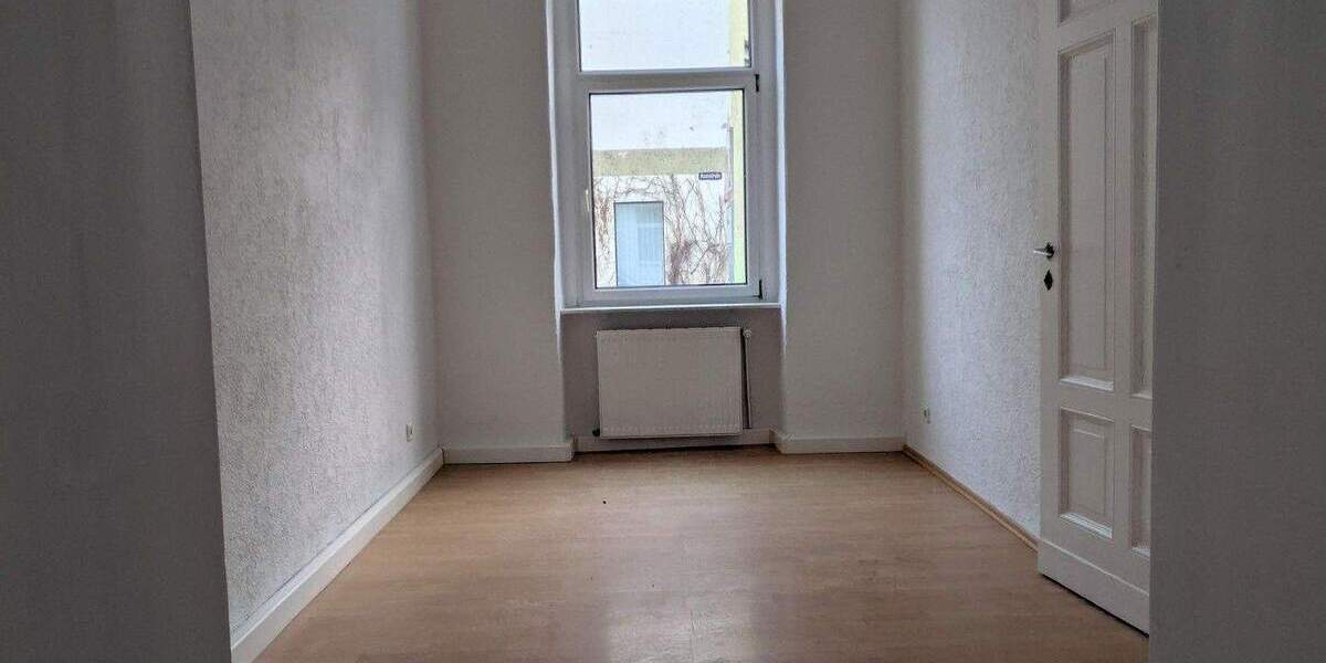 Etagenwohnung Halle Giebichenstein - 2 Zimmer, 60 m&sup2;, 510&euro; | Angebot:24845452