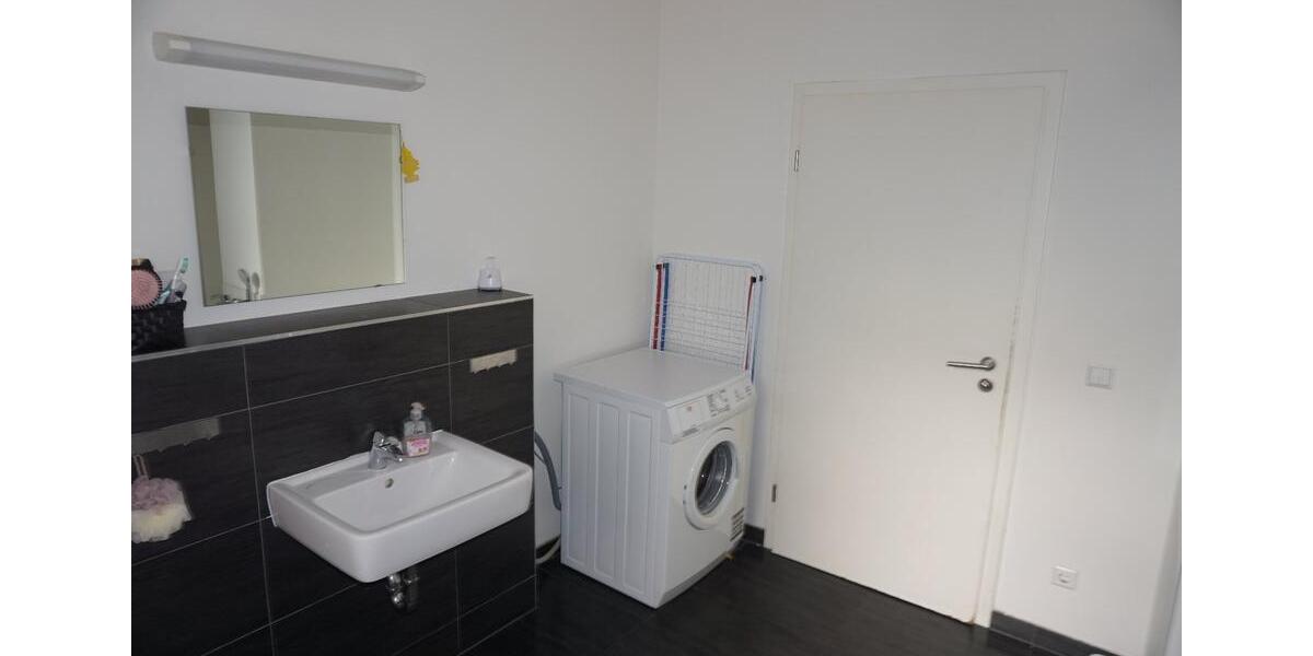Etagenwohnung Halle (Saale) Büschdorf - 3 Zimmer, 83 m&sup2;, 664&euro; | Angebot:26262168