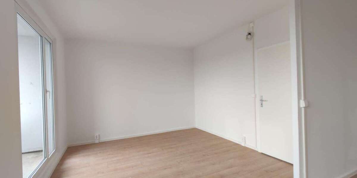 Etagenwohnung Halle Silberhöhe - 3 Zimmer, 59 m&sup2;, 450&euro; | Angebot:26188059