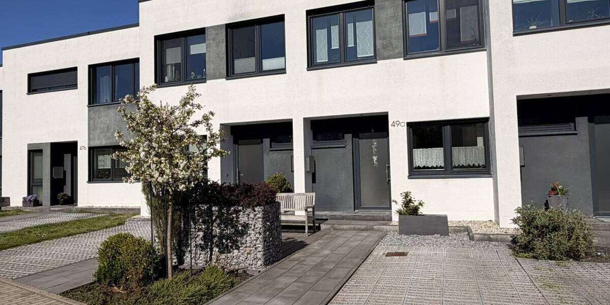 Einfamilienhaus Bitterfeld-Wolfen Wolfen - 3 Zimmer, 95 m&sup2;, 320.000&euro; | Angebot:26435549