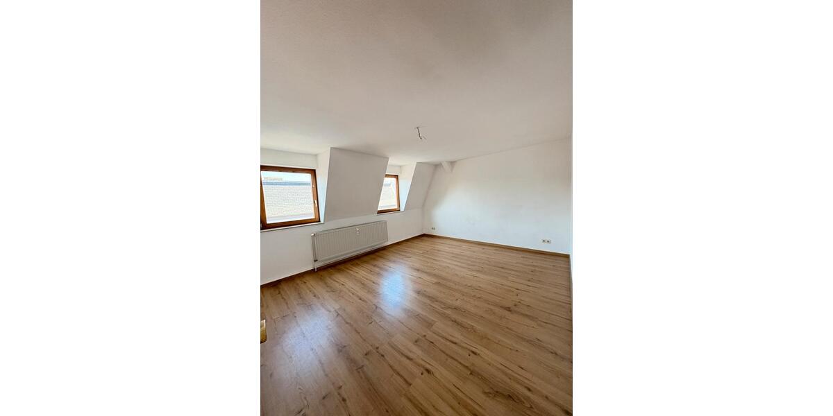 Dachgeschoßwohnung Eisleben (Lutherstadt) - 2 Zimmer, 59 m&sup2;, 340&euro; | Angebot:25217737