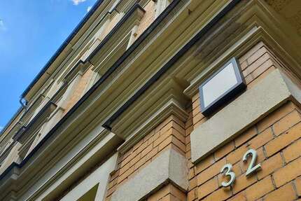 Wohnung zum Mieten in Halle 585 € 58.43 m²