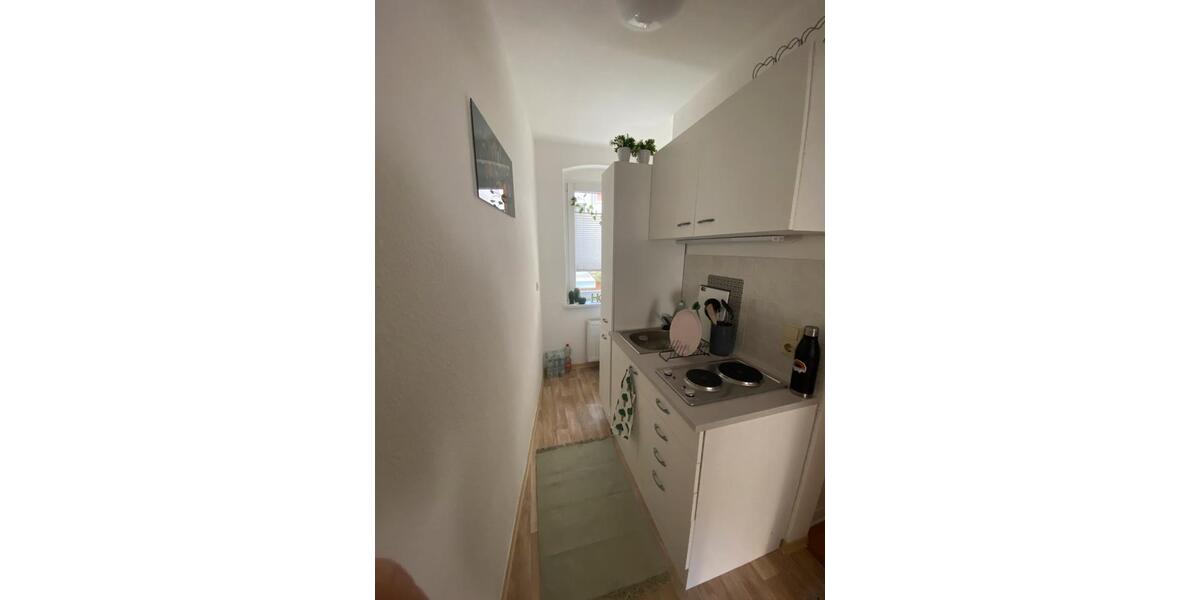 Erdgeschoßwohnung Halle (Saale) Halle-Neustadt - 1 Zimmer, 25 m&sup2;, 210&euro; | Angebot:25431976