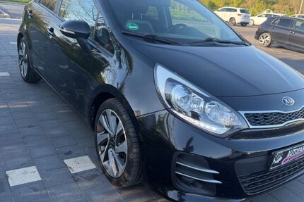 Kia Rio 95.000 km 7.400 &euro; Holleben 06179