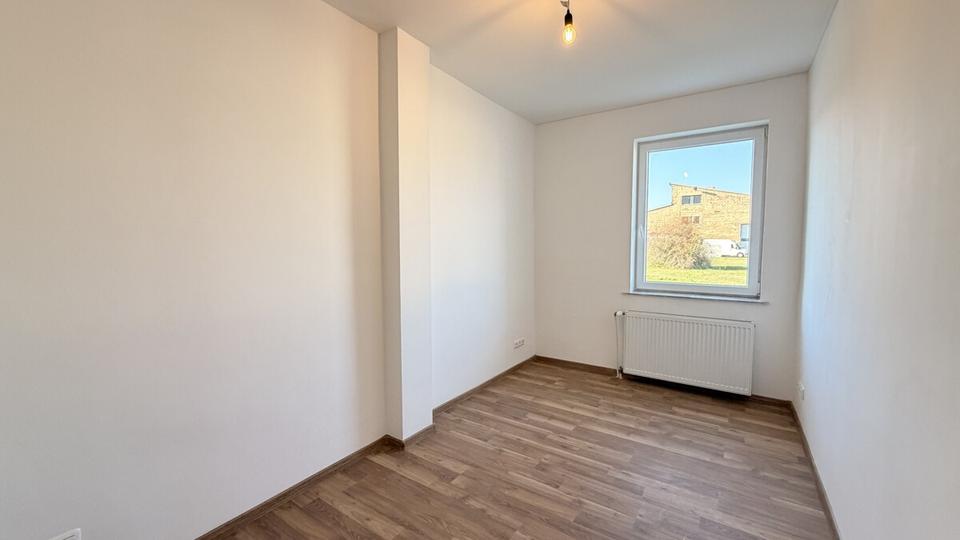 Erdgeschoßwohnung Leuna - 4 Zimmer, 82 m&sup2;, 800&euro; | Angebot:26367179