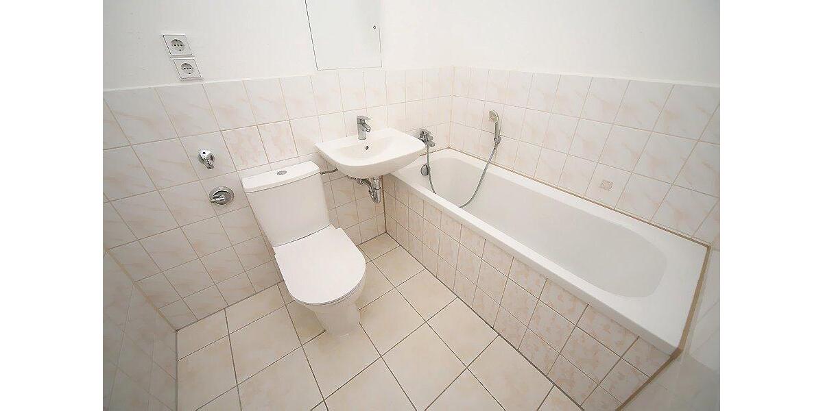 Etagenwohnung Eisleben (Lutherstadt) - 2 Zimmer, 56 m&sup2;, 296&euro; | Angebot:26129726