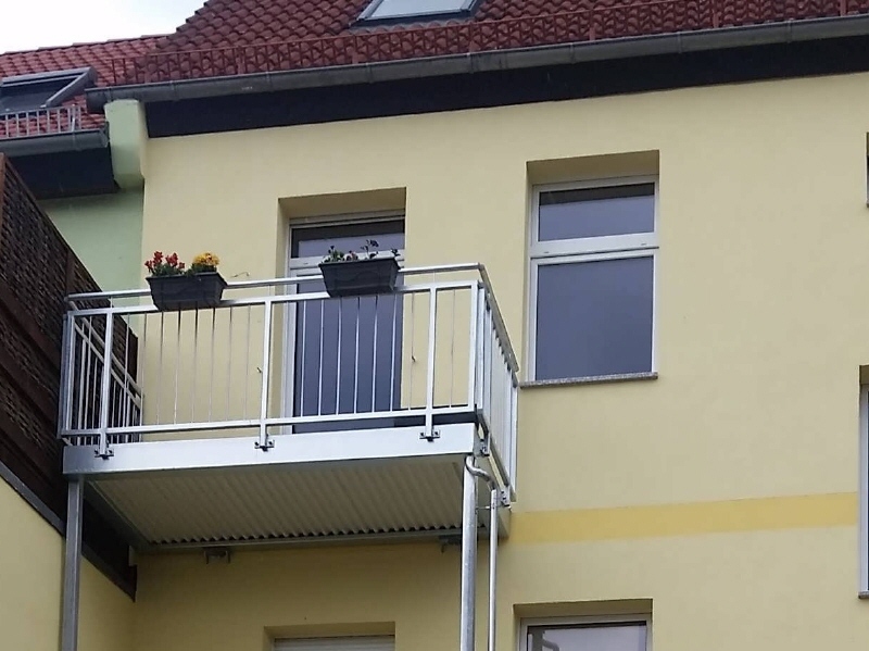 1-Raumwohnung mit Balkon und extra Küche in Köthen ! 1 zimmer