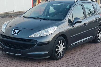 Peugeot 207 150.000 km 2.999 &euro; Halle 06112