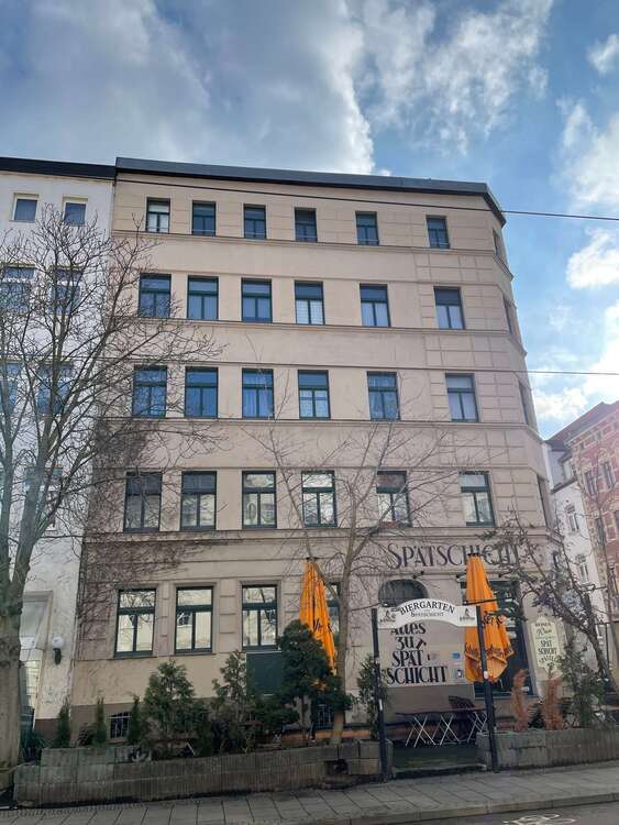 Wohnung zum Kaufen in Halle 88.000 € 55.07 m²