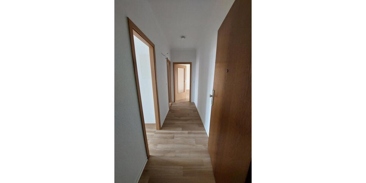 Etagenwohnung Merseburg - 2 Zimmer, 50 m&sup2;, 350&euro; | Angebot:25447992