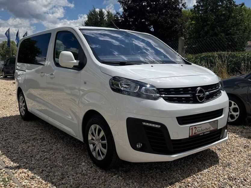 Zafira Life