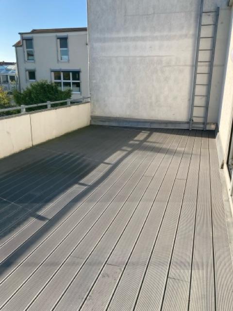 2 Zimmer Wohnung mit großer Dachterrasse zimmer