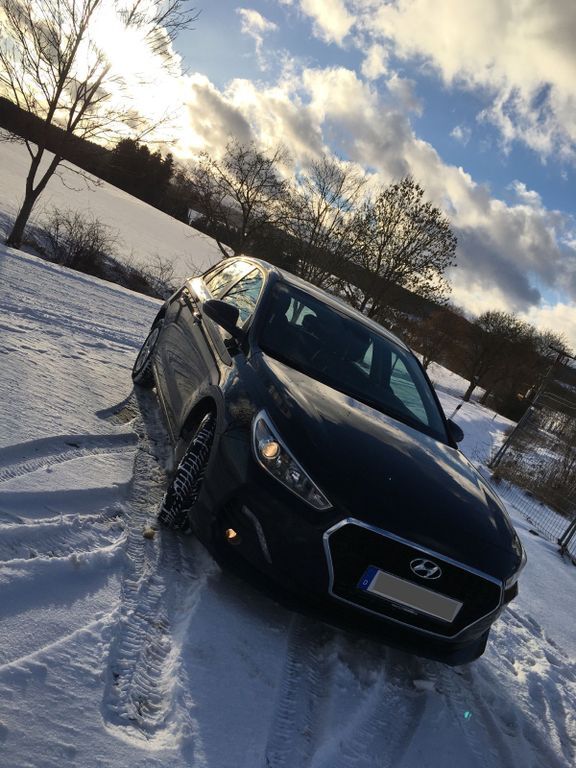 i30