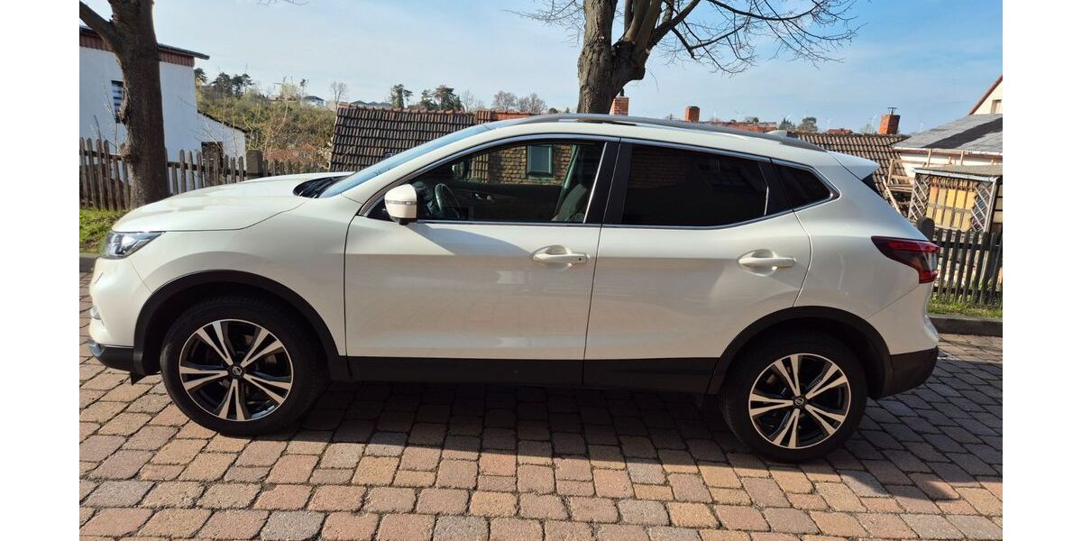 Nissan Qashqai 120.000 km 12.900 &euro; Querfurt 06268