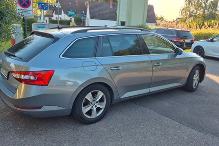 Skoda Superb 201.500 km 9.599 &euro; Kabelsketal OT Osmünde 06184