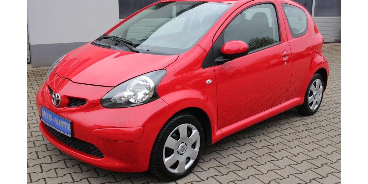 Toyota Aygo (X) 110.000 km 3.270 &euro; Köthen 06366