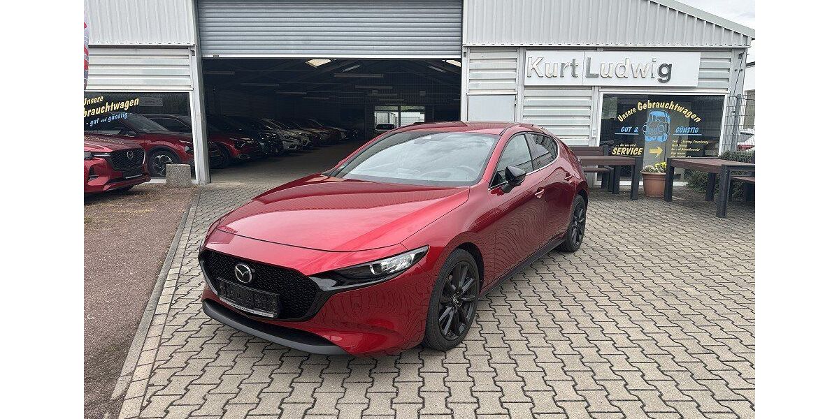 Mazda 3 49.313 km 21.990 &euro; Halle 06126
