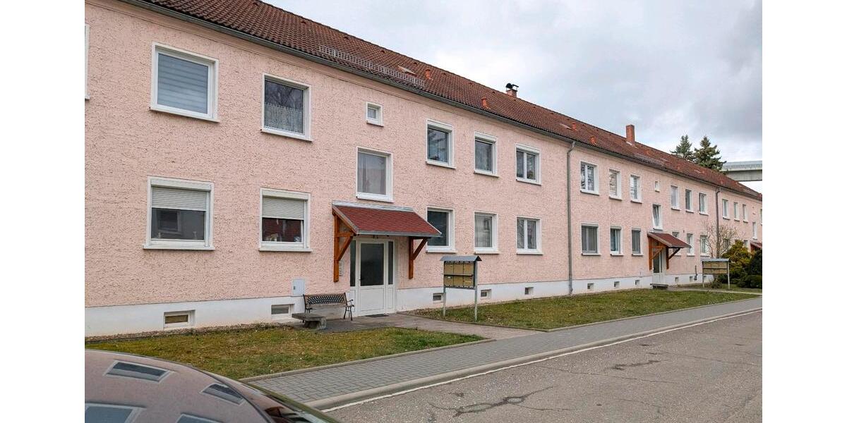Mehrfamilienhaus, Wohnhaus Querfurt - 2 Zimmer, 48 m&sup2;, 16.000&euro; | Angebot:25941082
