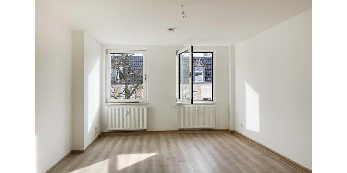 Dachgeschoßwohnung Halle (Saale) Damaschkestraße - 3 Zimmer, 75 m&sup2;, 607&euro; | Angebot:26278060