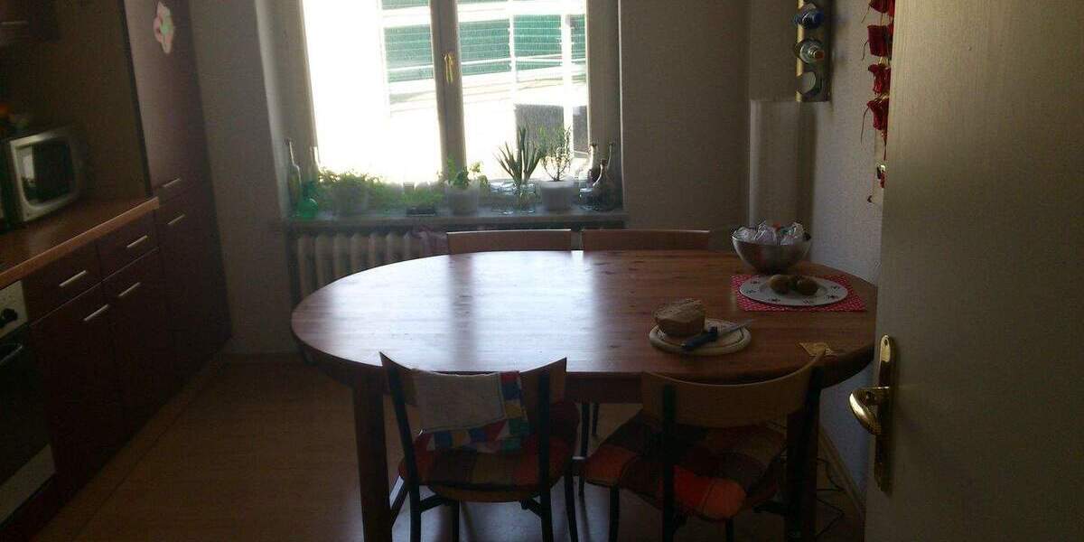 Zimmer Halle (Saale) Innenstadt - 215&euro; | Angebot:25661095