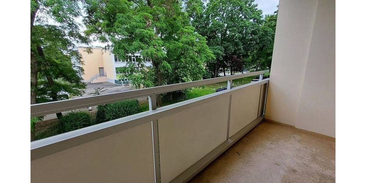 Etagenwohnung Merseburg Neumarkt (Vorstadt) - 4 Zimmer, 73 m&sup2;, 493&euro; | Angebot:26786952
