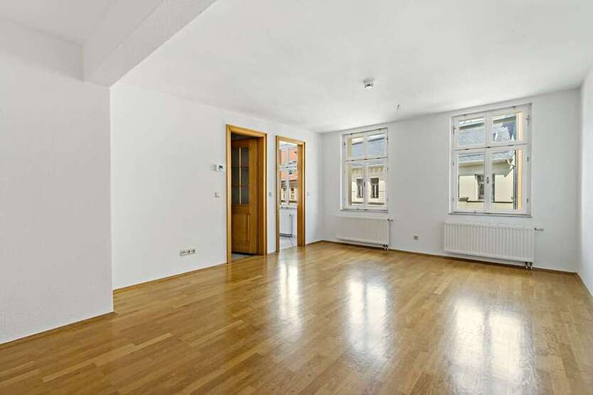 Wohnung zum Mieten in Halle Mitte 315 € 31 m²