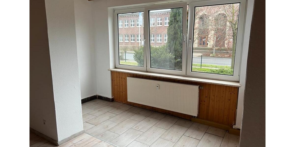 Erdgeschoßwohnung Bitterfeld-Wolfen Wolfen - 3 Zimmer, 82 m&sup2;, 130.000&euro; | Angebot:27204381