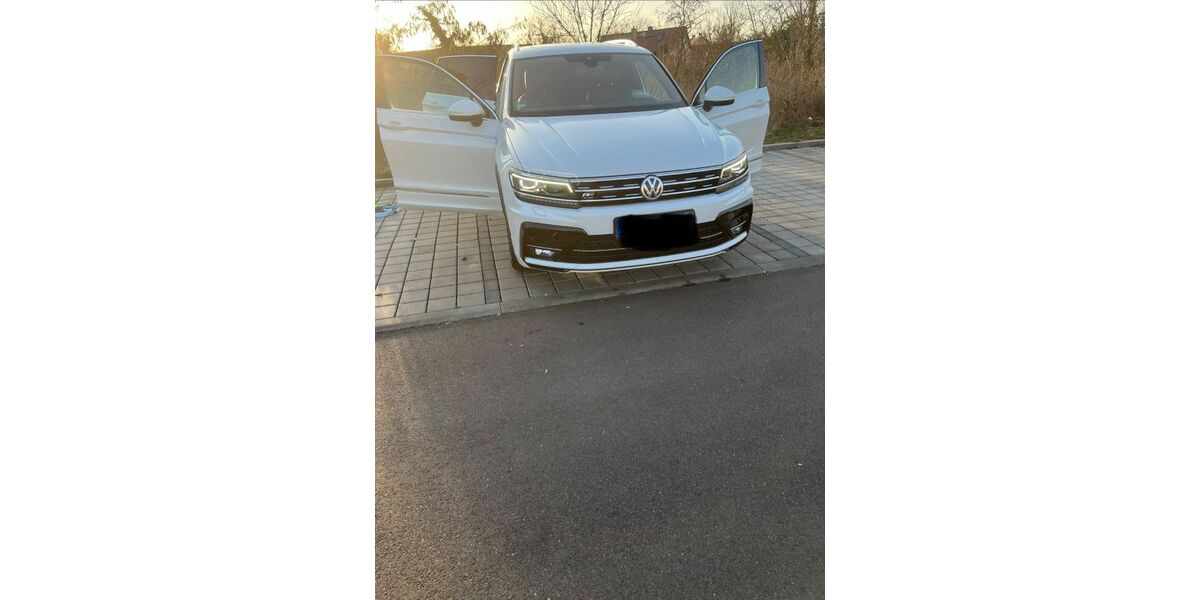 VW Tiguan 105.000 km 21.500 &euro; Halle (Saale) 06128