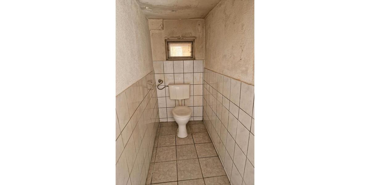 Einfamilienhaus Schkopau - 4 Zimmer, 94 m&sup2;, 89.000&euro; | Angebot:24852052