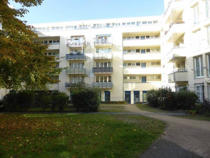 Zentrumsnah...Niedliche 3-Raum-Wohnung mit Balkon+Laminat!