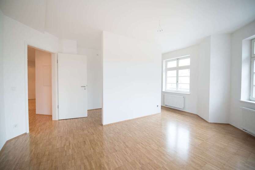 Wohnung zum Kaufen in Leipzig 207.000 € 56 m²