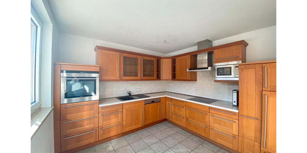 Etagenwohnung Halle (Saale) Damaschkestraße - 3 Zimmer, 95 m&sup2;, 1.000&euro; | Angebot:26587413