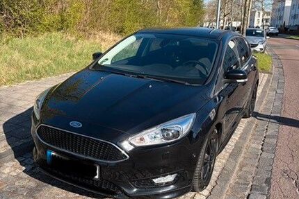 Ford Focus 111.800 km 8.490 &euro; Halle 06120