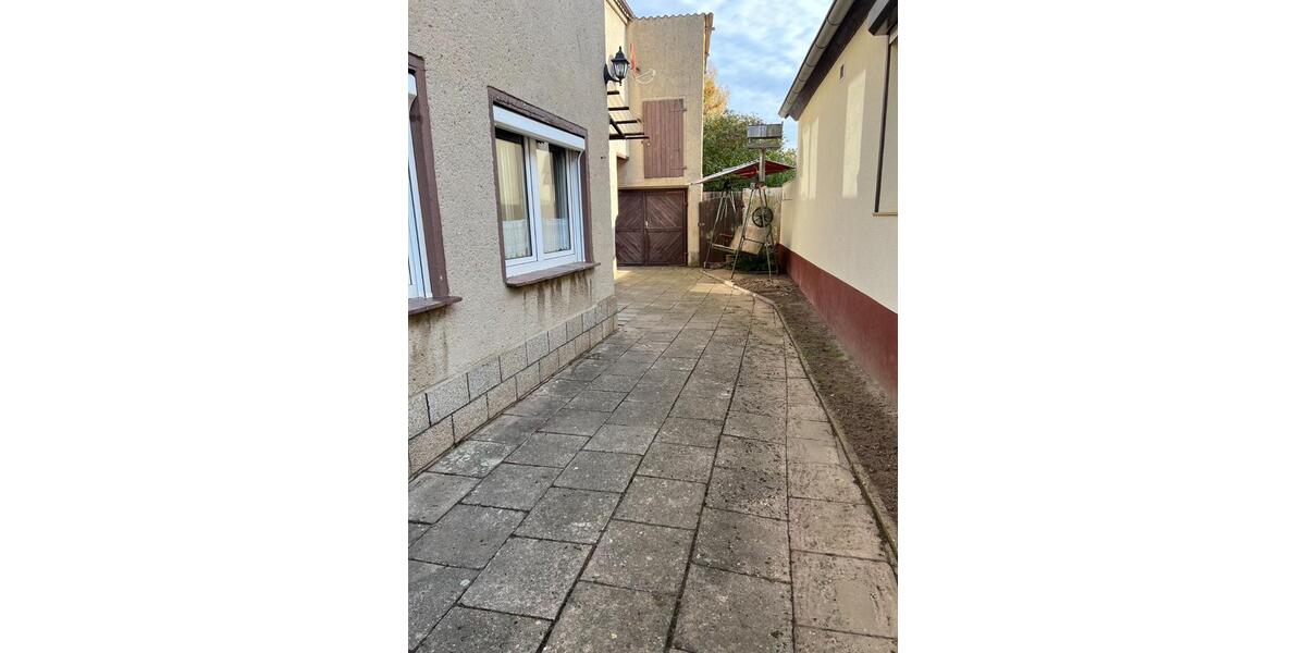 Einfamilienhaus Eisleben (Lutherstadt) - 4.5 Zimmer, 95 m&sup2;, 54.000&euro; | Angebot:24291947
