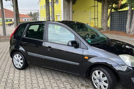 Ford Fiesta 164.000 km 2.500 &euro; Delitzsch 04509