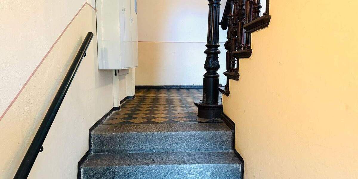 Etagenwohnung Halle (Saale) Innenstadt - 2 Zimmer, 65 m&sup2;, 139.000&euro; | Angebot:25657092