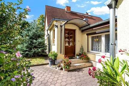 Haus Halle Büschdorf - 4.5 Zimmer, 114 m&sup2;, 295.000&euro; | Angebot:27255563