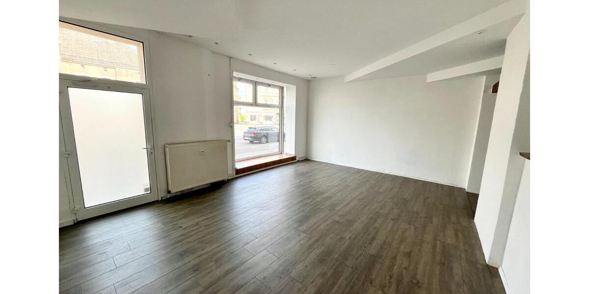 Erdgeschoßwohnung Bitterfeld-Wolfen Bitterfeld - 1 Zimmer, 96 m&sup2;, 700&euro; | Angebot:24884929