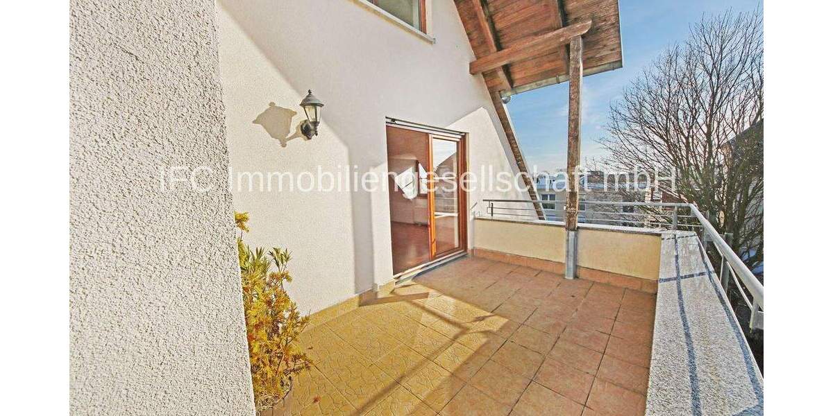 Etagenwohnung Bitterfeld-Wolfen Bitterfeld - 3 Zimmer, 67 m&sup2;, 125.000&euro; | Angebot:25156429